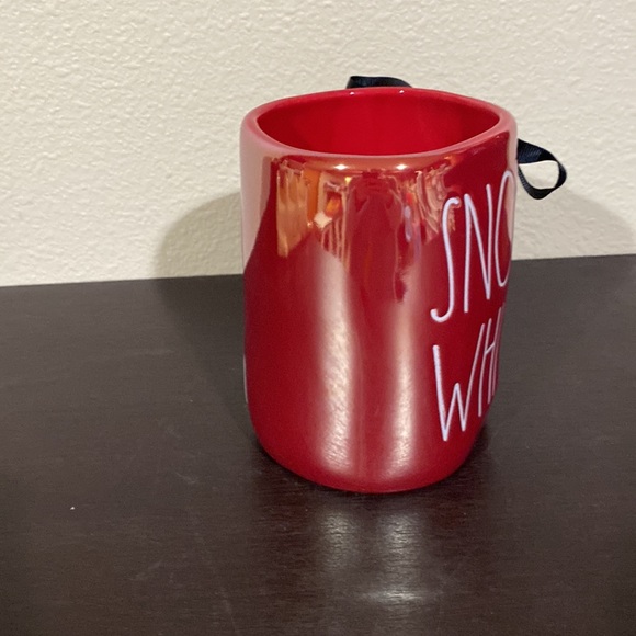 New Rae Dunn Disney Snow White ceramic mug - Picture 4 of 4